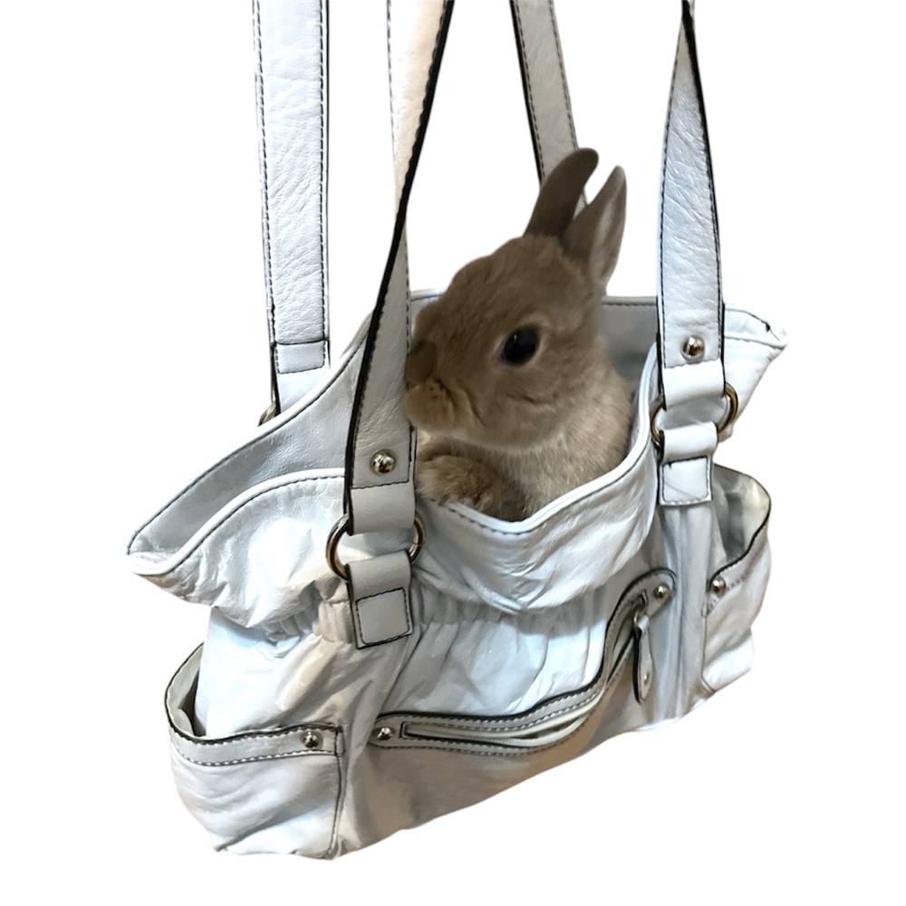 White fake leather shoulder bag with silver hardware leather